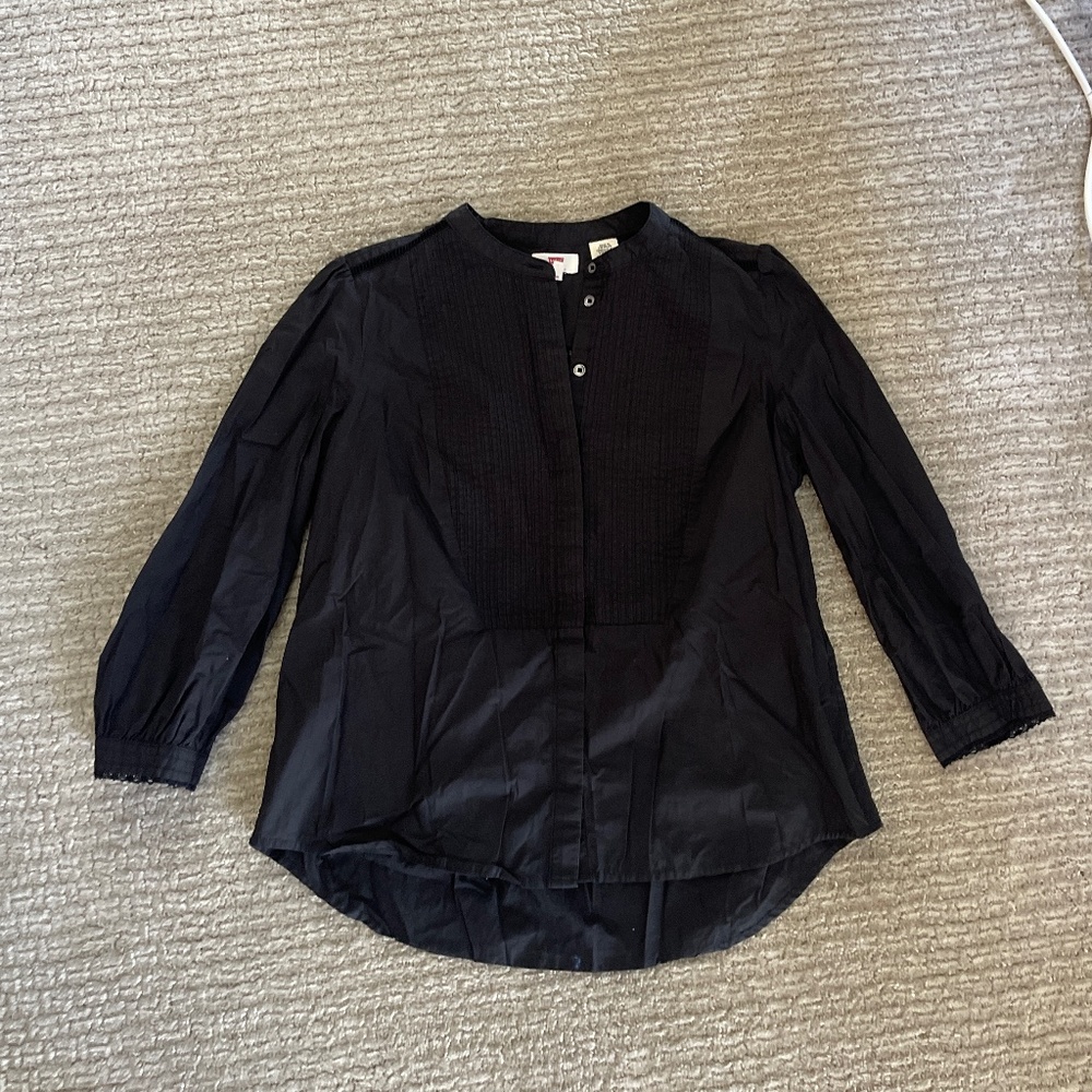 Levis button up shirt